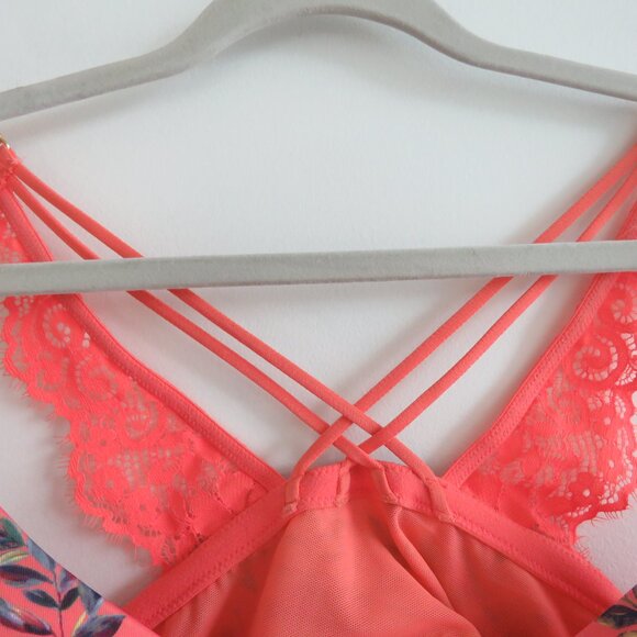 CACIQUE Floral Front Close Plunge Boost Bra in Coral Lace - Size 44DD - Picture 9 of 14